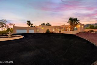 10155 E Prince Road, Tucson, AZ 85749