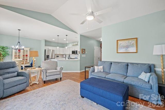 16515 Amberside Road E, Cornelius, NC 28031