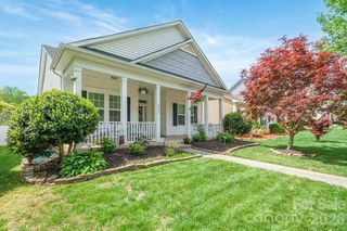 16515 Amberside Road E, Cornelius, NC 28031