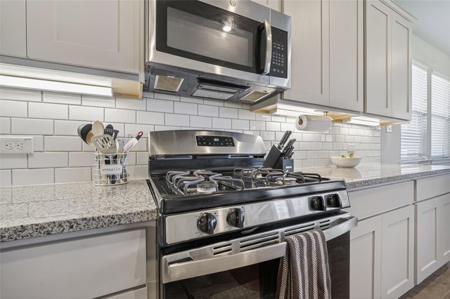 31306 Kailua Drive, Hockley, TX 77447