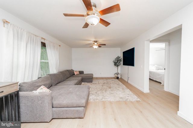 2260 SEVENTH AVE, Hammonton, NJ 08037