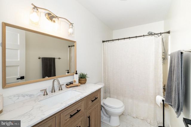 2260 SEVENTH AVE, Hammonton, NJ 08037