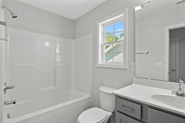 3240 Crooked Oak Dr., Conway, SC 29526