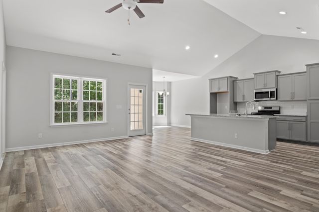 3240 Crooked Oak Dr., Conway, SC 29526