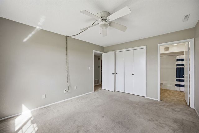 411 Crimson Drive NE 19, Cedar Rapids, IA 52402
