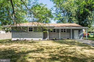 301 JUNIPER DR, Cherry Hill, NJ 08003