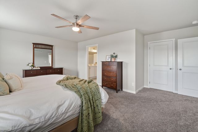 7618 NW 95th Court, Johnston, IA 50131