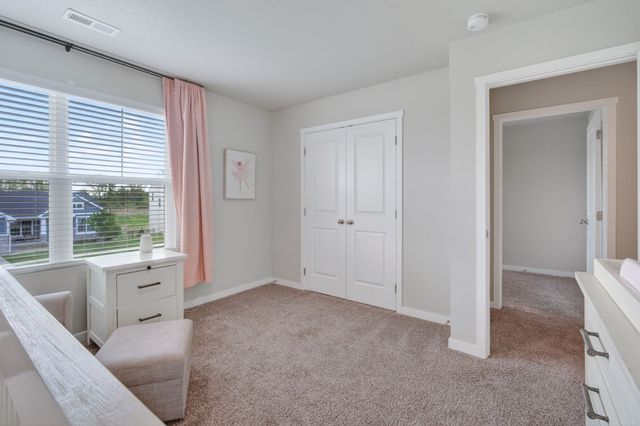 7618 NW 95th Court, Johnston, IA 50131