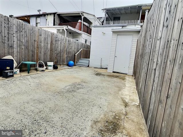 148 W GREENWICH ST, Reading, PA 19601