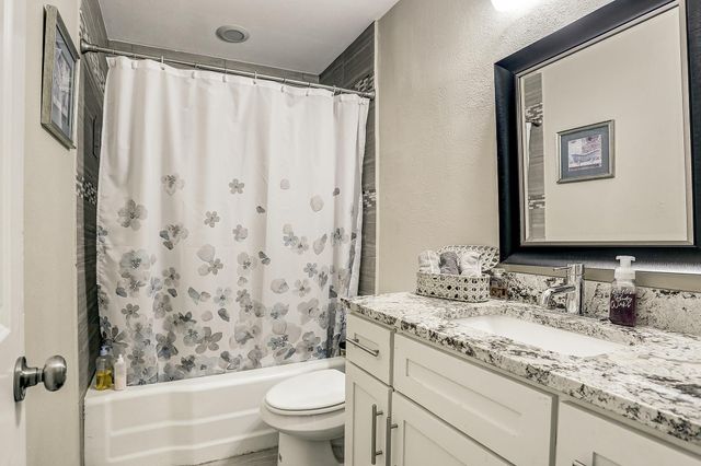 12329 Ashcroft Drive, Houston, TX 77035