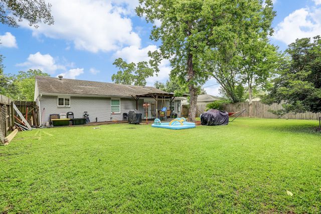 12329 Ashcroft Drive, Houston, TX 77035