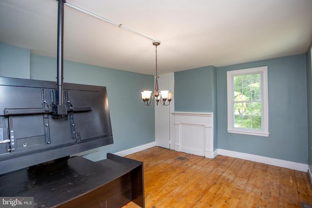 173 OLD CRANBURY RD, East Windsor, NJ 08512