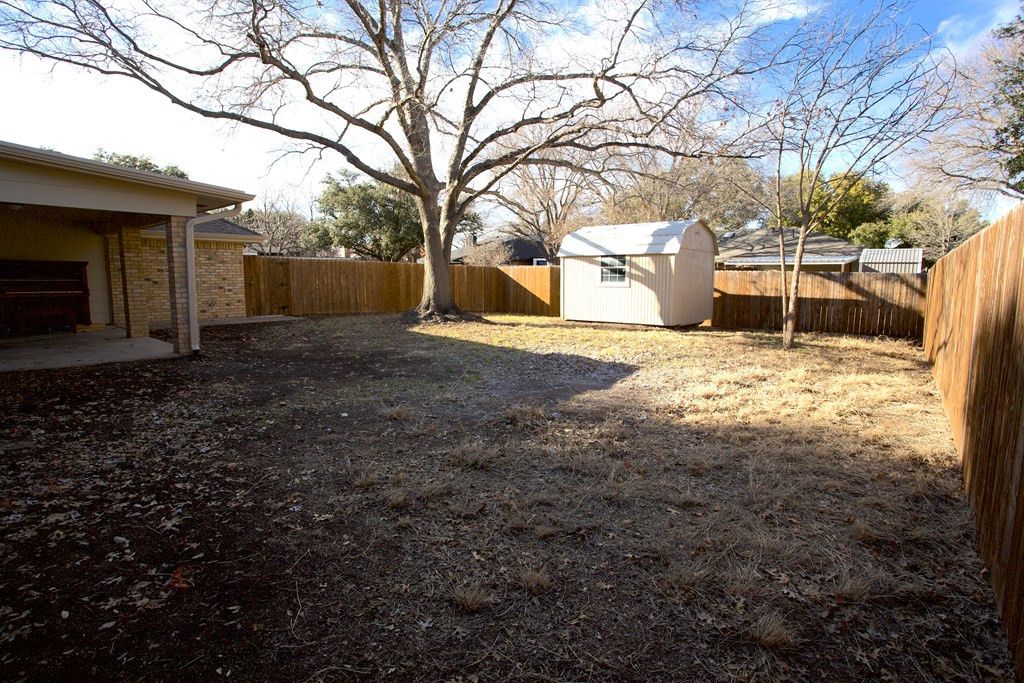 Image 17 of property listing at 3438 Grandview Drive, San Angelo, TX 76903