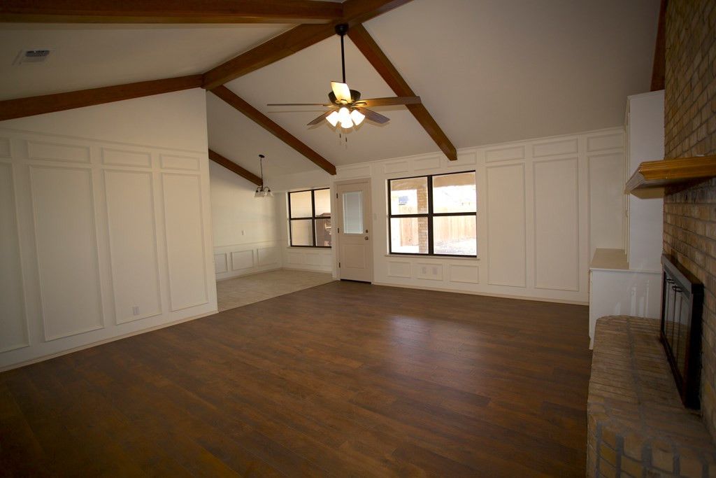 Image 4 of property listing at 3438 Grandview Drive, San Angelo, TX 76903