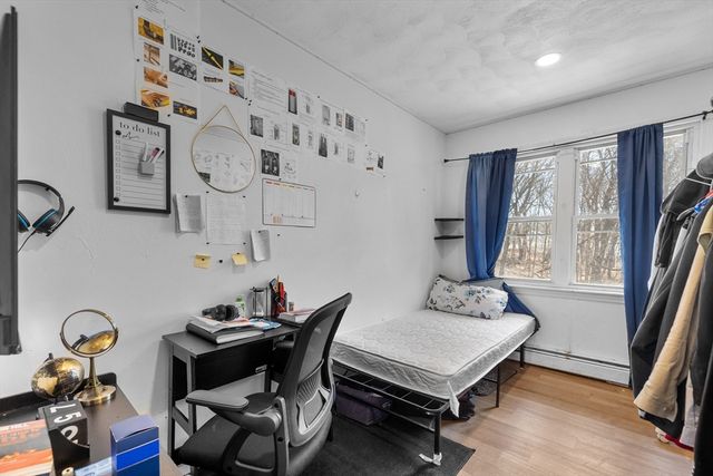 38 11th Ave, Haverhill, MA 01830