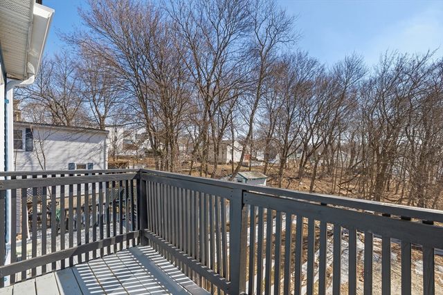 38 11th Ave, Haverhill, MA 01830