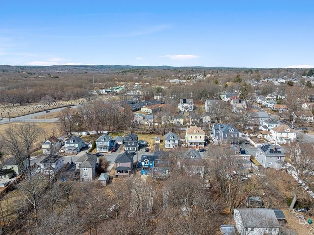 38 11th Ave, Haverhill, MA 01830