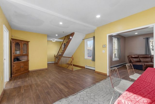 38 11th Ave, Haverhill, MA 01830