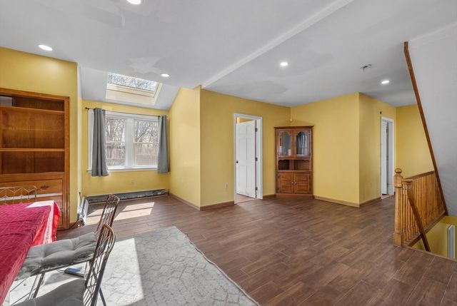 38 11th Ave, Haverhill, MA 01830