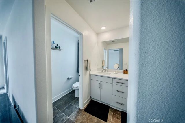 364 Castaic Way, Rialto, CA 92377