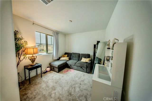 364 Castaic Way, Rialto, CA 92377