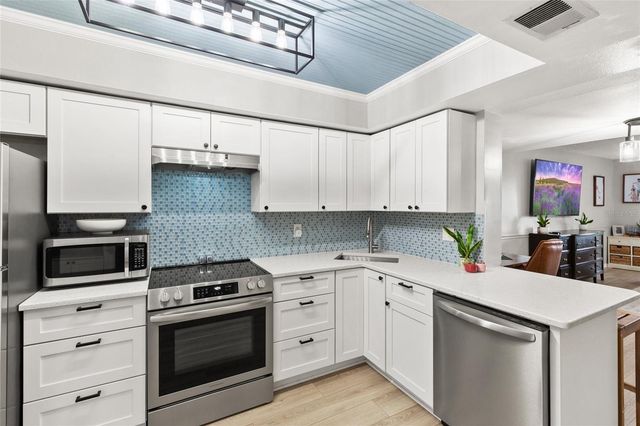 1028 APOLLO BEACH BOULEVARD 21, Apollo Beach, FL 33572
