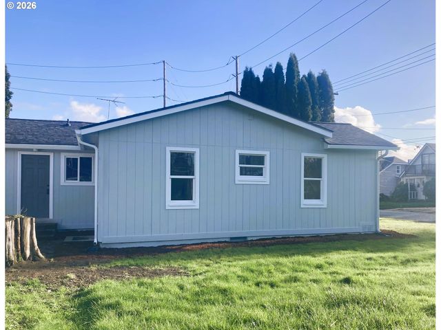 507 CLARK St, Kelso, WA 98626