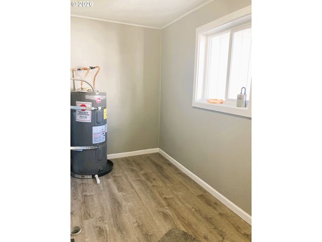 507 CLARK St, Kelso, WA 98626