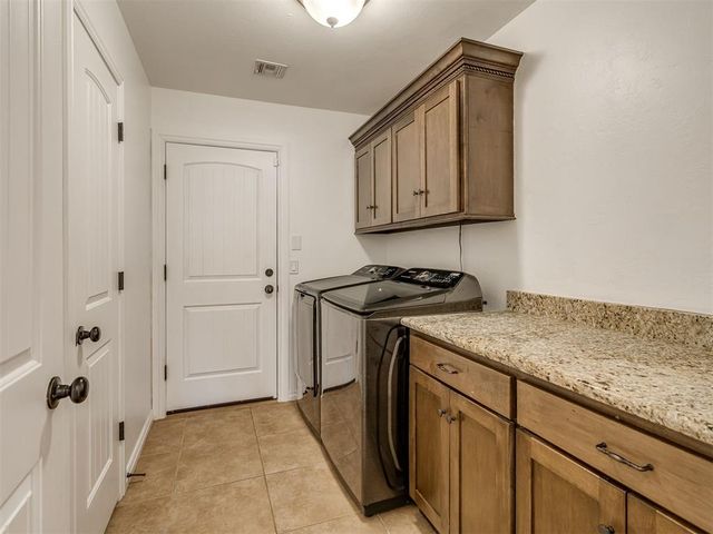 9105 NW 89th Street, Yukon, OK 73099