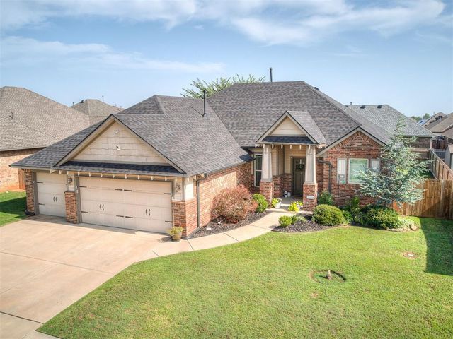 9105 NW 89th Street, Yukon, OK 73099