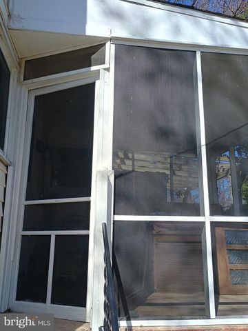 6421 CEDONIA AVE, Baltimore, MD 21206