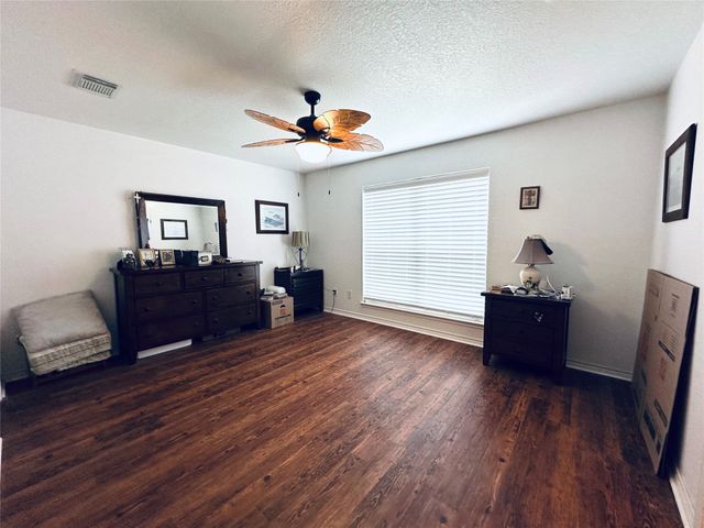 333 Lake Point, Comanche, TX 76442