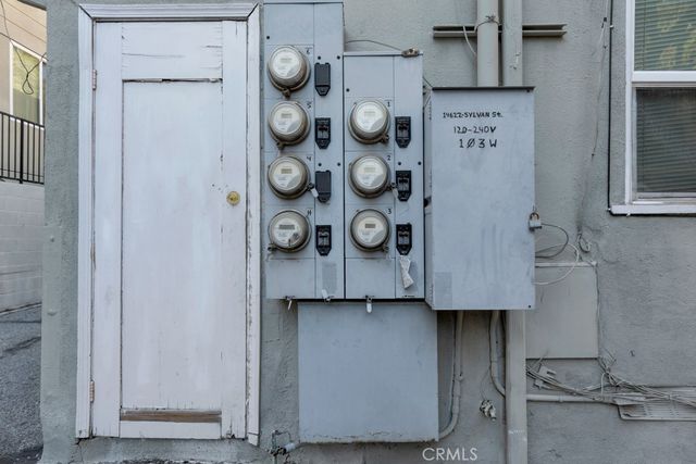 14622 Sylvan, Van Nuys, CA 91411