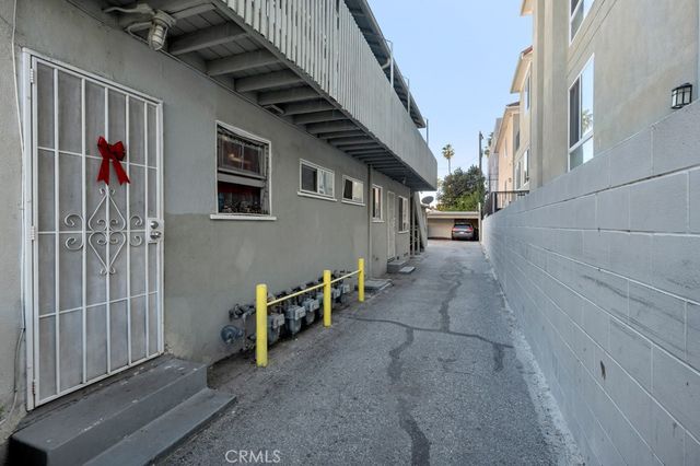 14622 Sylvan, Van Nuys, CA 91411