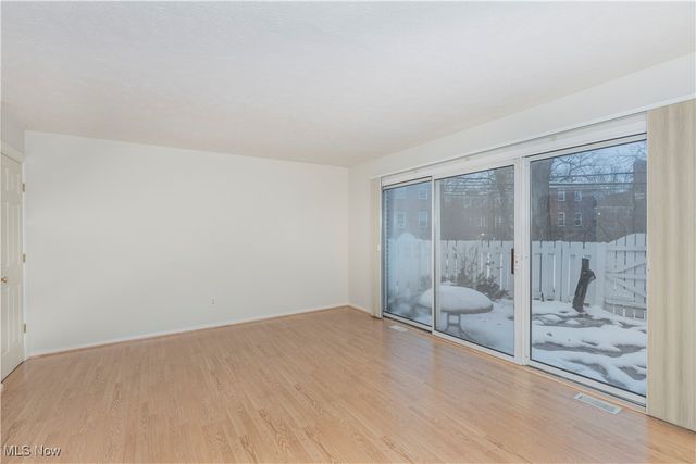 13411 Larchmere Boulevard 303, Shaker Heights, OH 44120