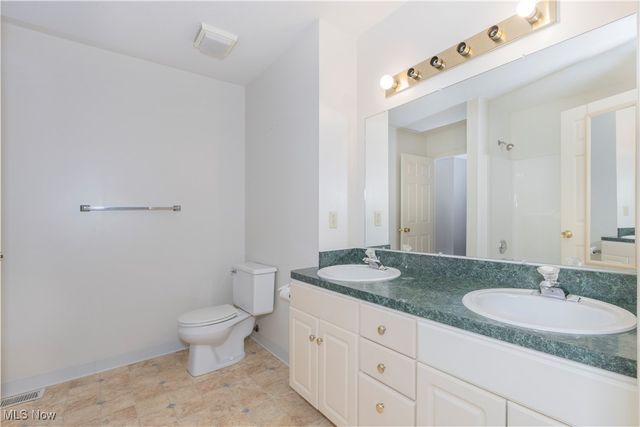 13411 Larchmere Boulevard 303, Shaker Heights, OH 44120