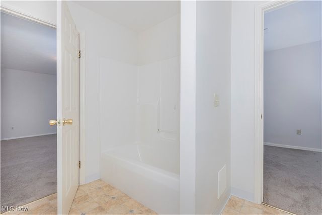 13411 Larchmere Boulevard 303, Shaker Heights, OH 44120