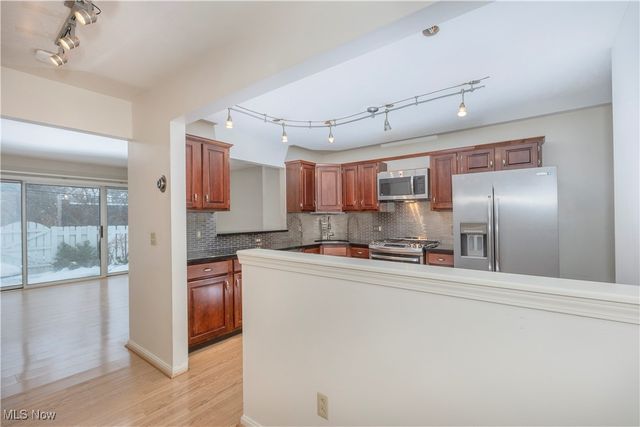 13411 Larchmere Boulevard 303, Shaker Heights, OH 44120