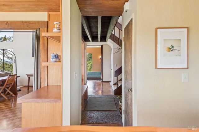 40 El Mirador Dr, Nicasio, CA 94946