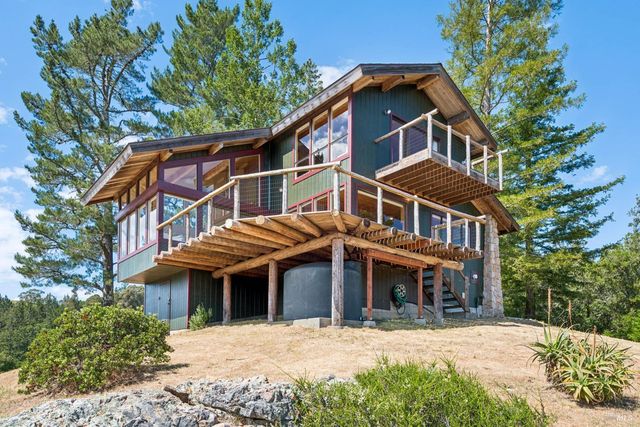 40 El Mirador Dr, Nicasio, CA 94946