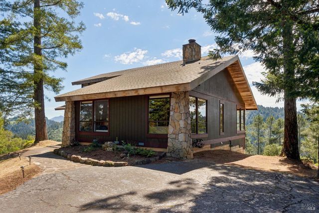 40 El Mirador Dr, Nicasio, CA 94946