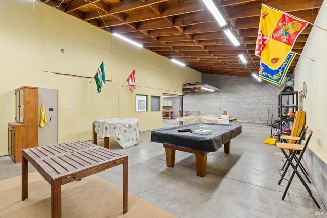 40 El Mirador Dr, Nicasio, CA 94946