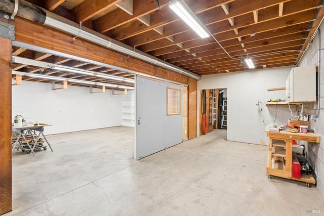 40 El Mirador Dr, Nicasio, CA 94946