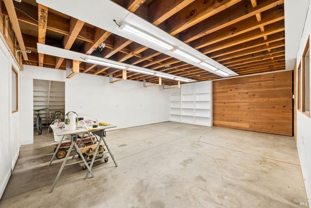 40 El Mirador Dr, Nicasio, CA 94946