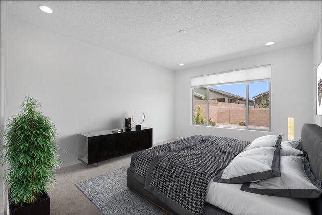 923 Zafiro Road SE, Rio Rancho, NM 87124