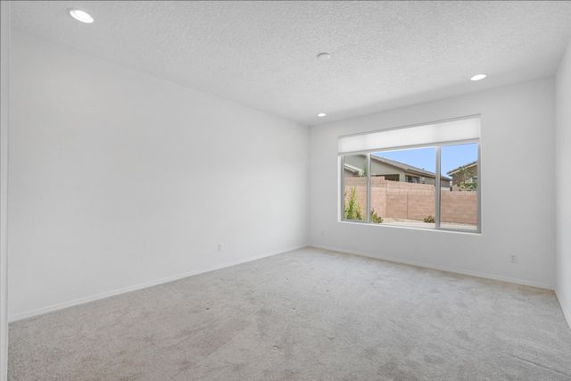 923 Zafiro Road SE, Rio Rancho, NM 87124