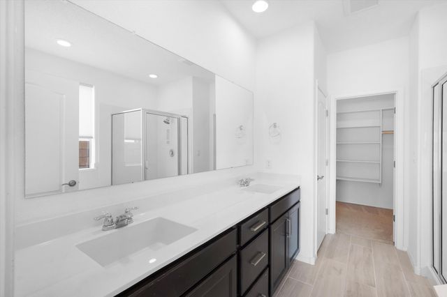 923 Zafiro Road SE, Rio Rancho, NM 87124