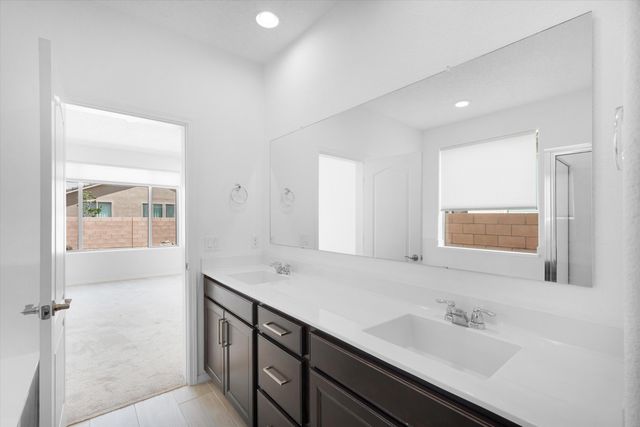 923 Zafiro Road SE, Rio Rancho, NM 87124