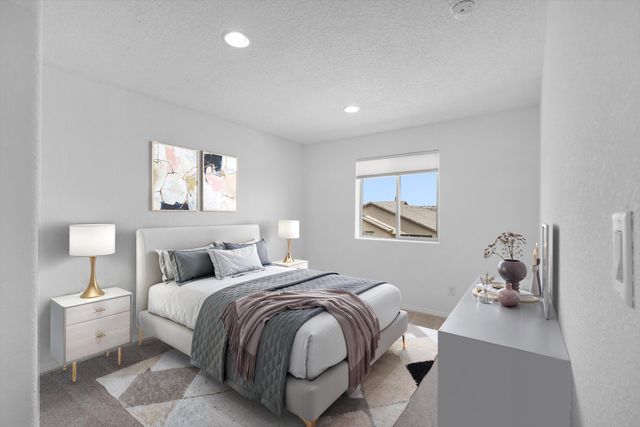 923 Zafiro Road SE, Rio Rancho, NM 87124