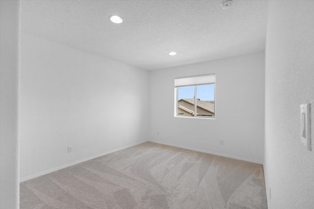 923 Zafiro Road SE, Rio Rancho, NM 87124